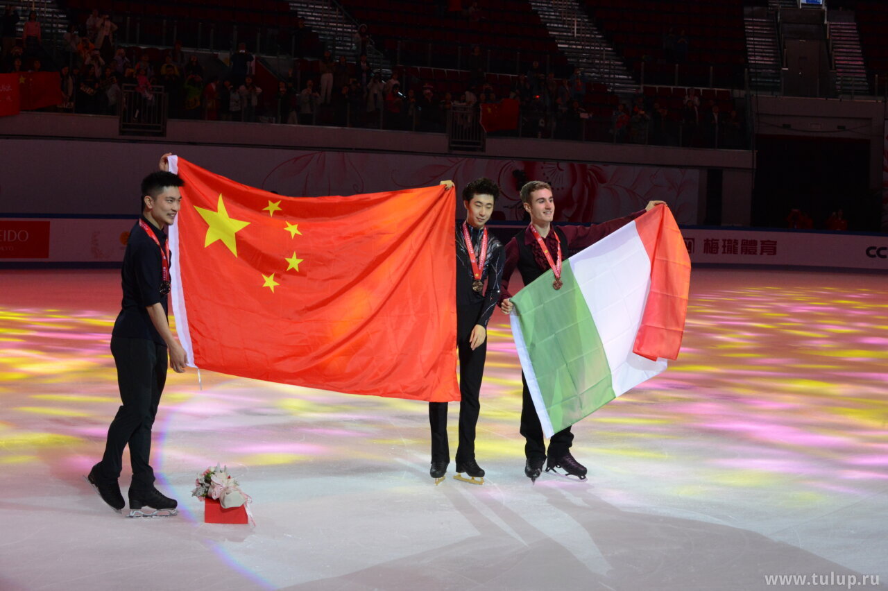 China and Italy on ice