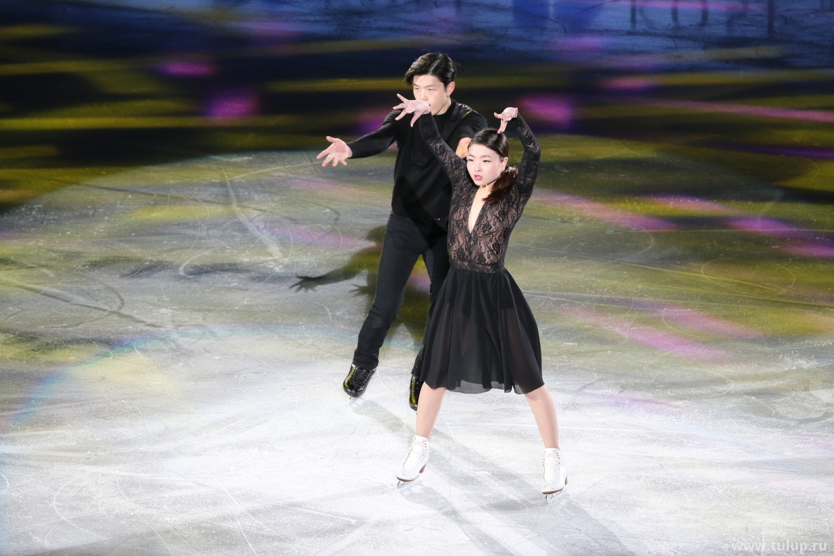 Maia Shibutani — Alex Shibutani