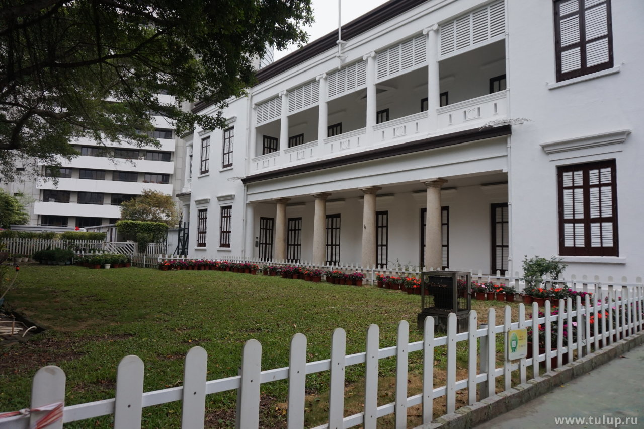 Задний двор музея чайной утвари