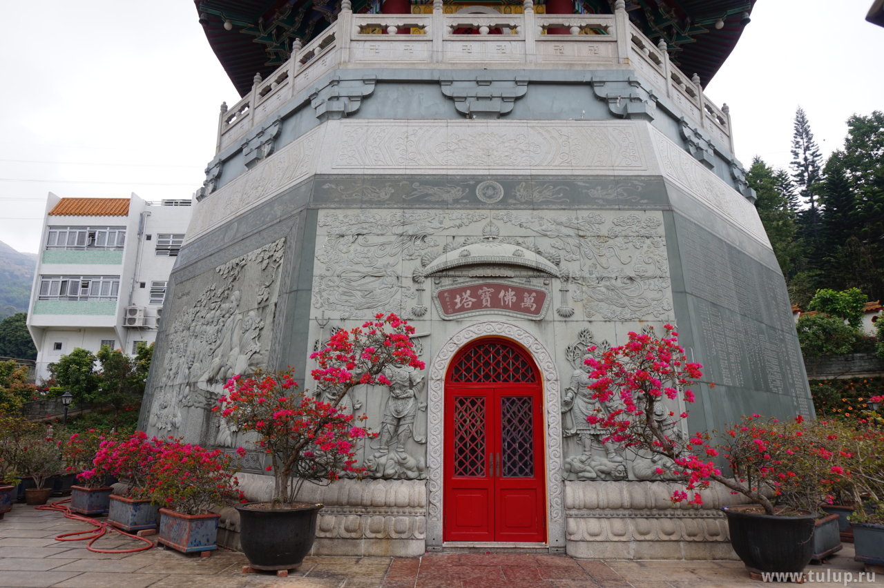 Пагода десяти тысяч драгоценностей Будды